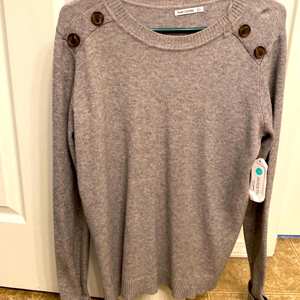 Pink clover large grey sweater NEW